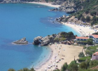 Παραλία Κάλαμος Ευβοιας