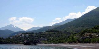 Παραλία Λιμνιώνας ή Λιμιώνας Ευβοίας