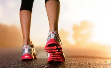 Η μεγαλύτερη συλλογή απο Αθλητικά ρούχα κ παπούτσια. AThlitika.gr