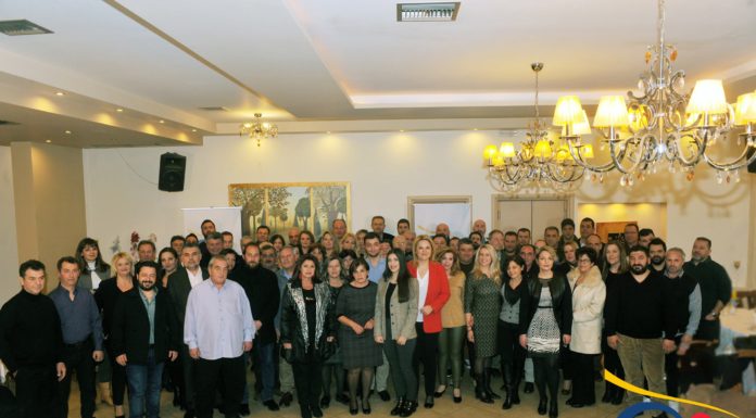 Έλενα Βάκα: Οι πρώτοι υποψήφιοι Δημοτικοί Σύμβουλοι Έλενα Βάκα Οι πρώτοι υποψήφιοι Δημοτικοί Σύμβουλοι