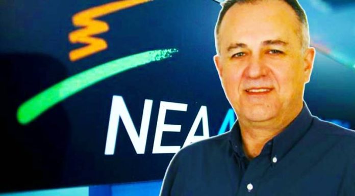 Θα την κάψει ΣΤΑΝΤΑΡ: Ο Ποδάρας ΜΟΝΟΣ του κελαηδάει για τη Βάκα. Η Νέα Δημοκρατία ΔΕ ΣΤΗΡΙΖΕΙ