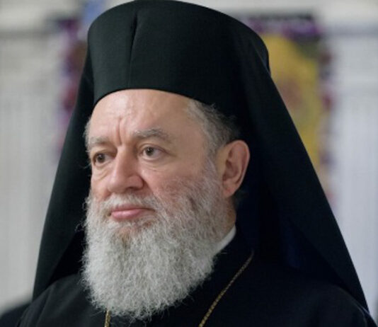 Μητροπολίτης Χαλκίδος Χρυσόστομος: «θα θάβουμε τα σκουπίδια και θα καίμε τους ανθρώπους;»