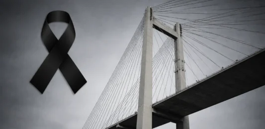 Χαλκίδα: Ραγίζει καρδιές η μητέρα του 15χρονου – «Μου τον φάγανε, ήταν θύμα bullying»