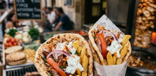 Street Food Festival Χαλκίδας: Burgers, sushi και cocktails στον Εύριπο. Το απόλυτο γαστρονομικό event της Εύβοιας είναι εδώ!