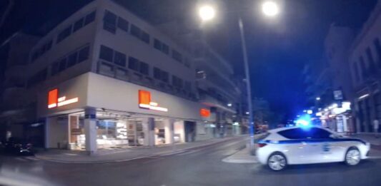 Φωτιά σε εξέλιξη στη Χαλκίδα: Μεγάλη κινητοποίηση της Πυροσβεστικής και αποκλεισμός δρόμων